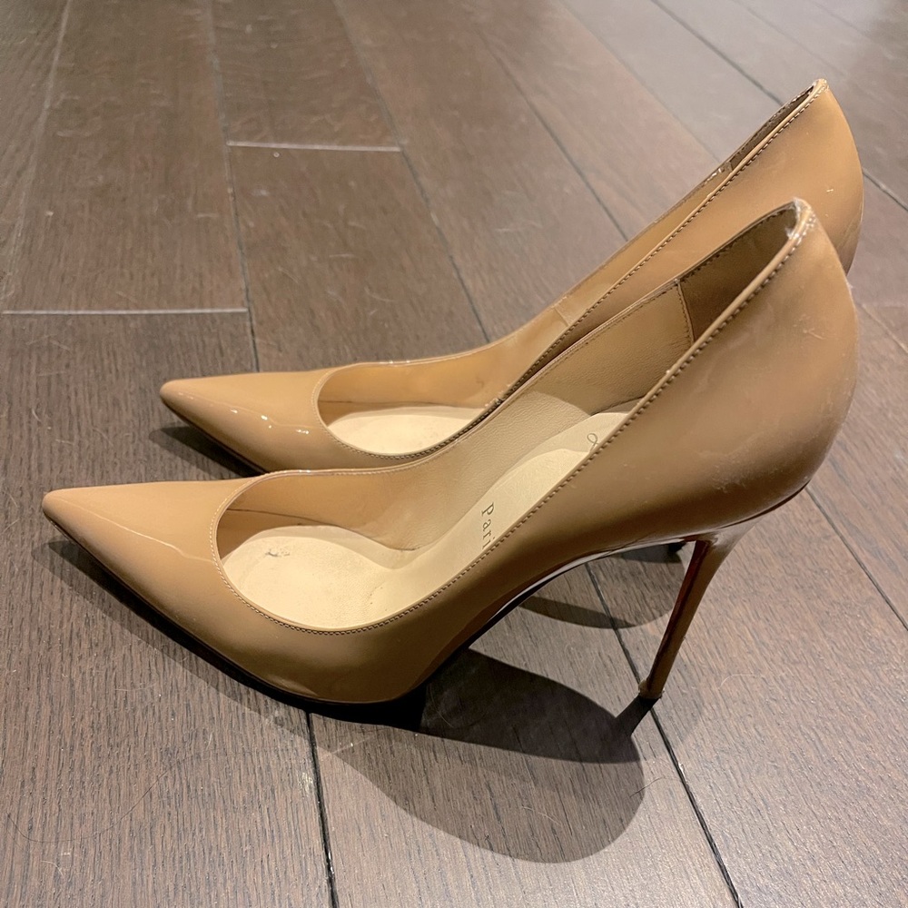 Christian Louboutin heels classic beige 100